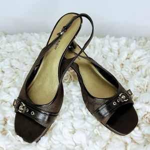 Vintage ETIENNE AIGNE kitten Heels Shoes sz8.5  Open-Toe Buckle